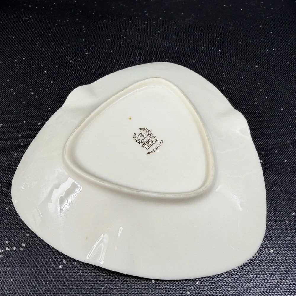 Lenox Vintage Porcelain Triangular Ashtray‎ Trinket Dish Gold Trim Ivory Cream